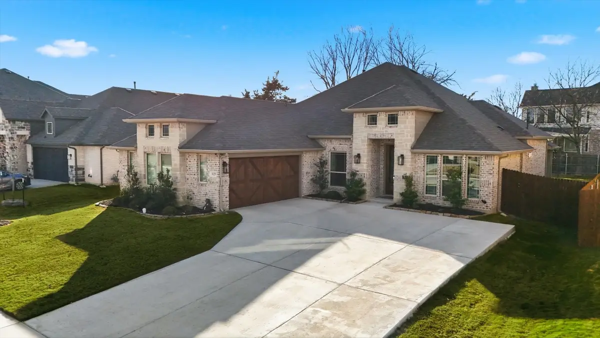 1125 Cardinal Drive, Midlothian, TX 76065 - Image #1