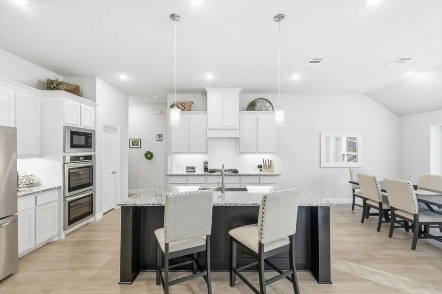 1125 Cardinal Drive, Midlothian, TX 76065 - Image #2