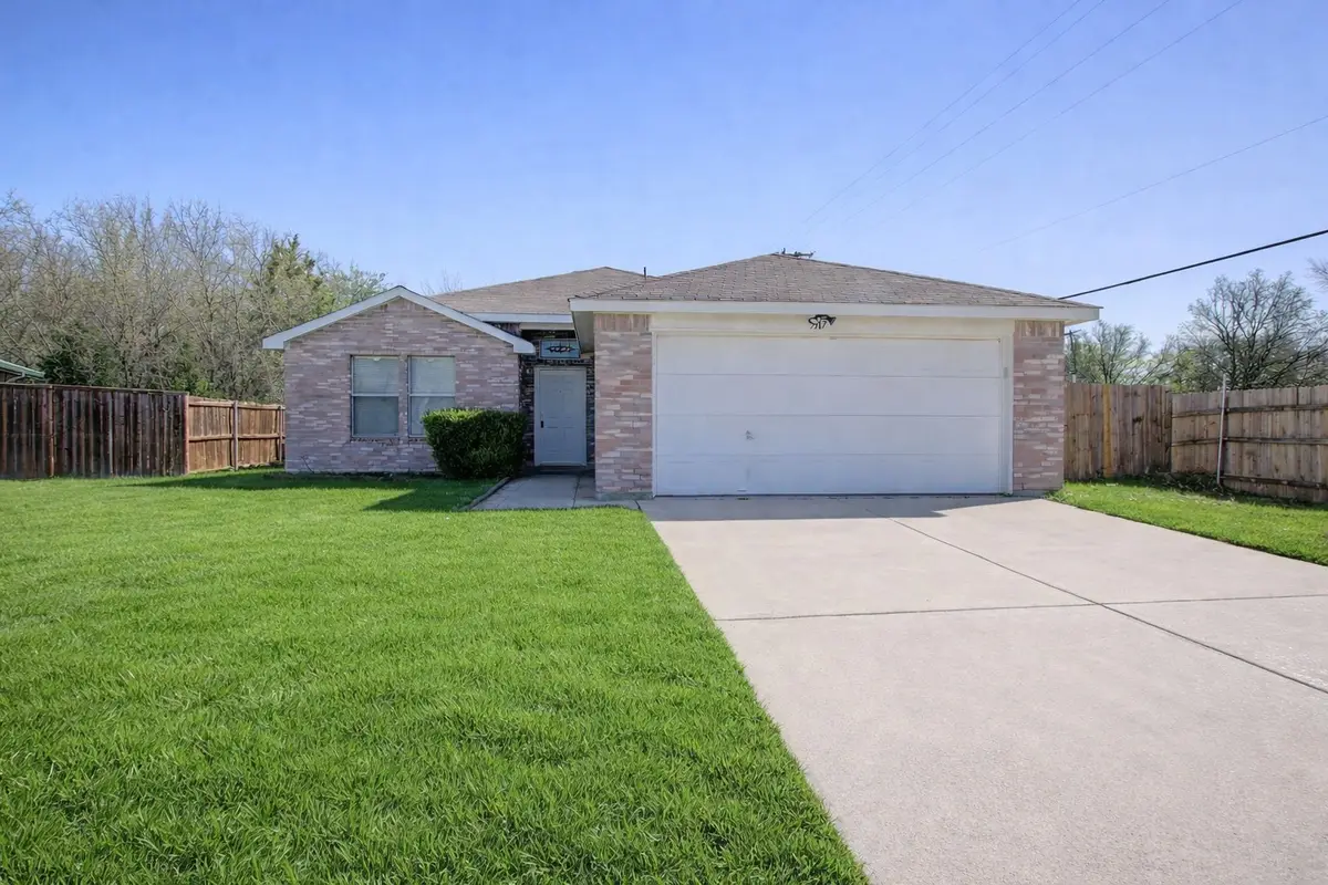 5517 Londonderry Court, Arlington, TX 76018 - Image #1