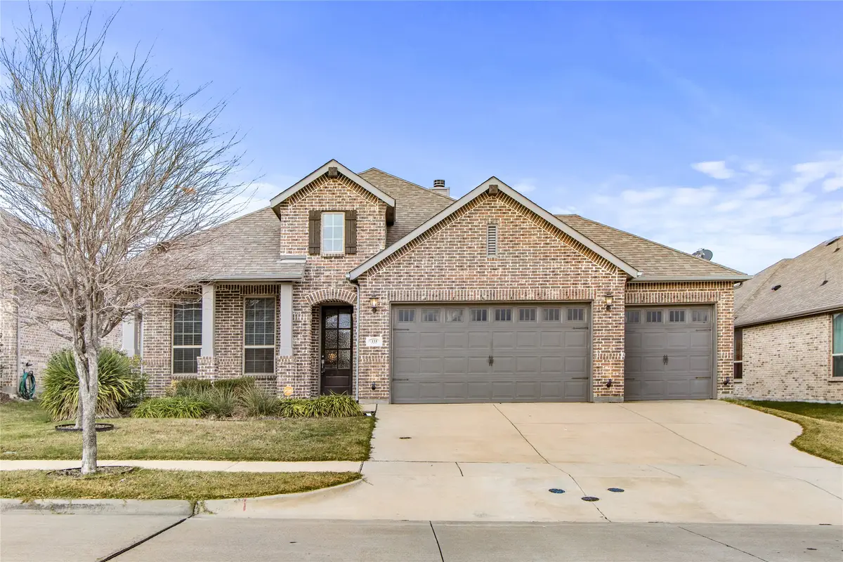 335 Country Meadows Boulevard, Waxahachie, TX 75165 - Image #1