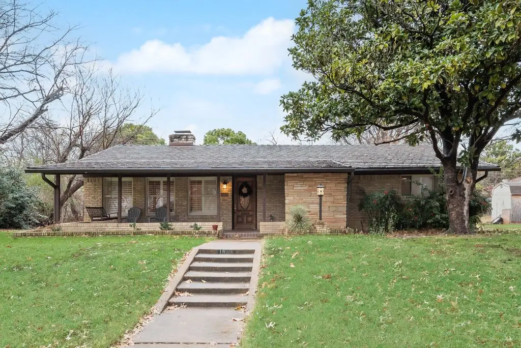 1406 Capetown Drive, Grand Prairie, TX 75050 - Image #1