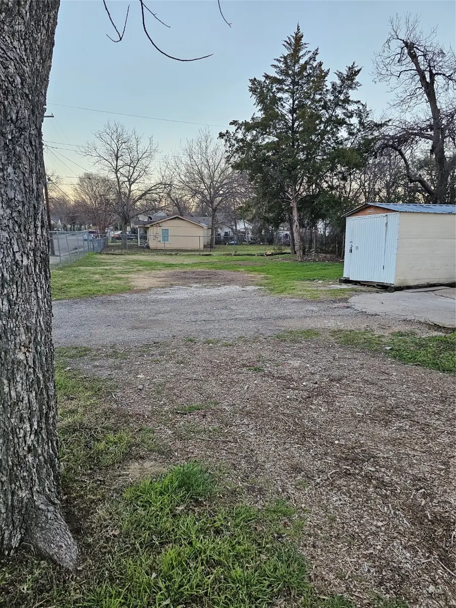 2100 Edna Avenue, Waco, TX 76708 - Image #2