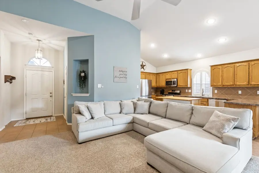 12913 Hurricane Lane, Fort Worth, TX 76244 - Image #3