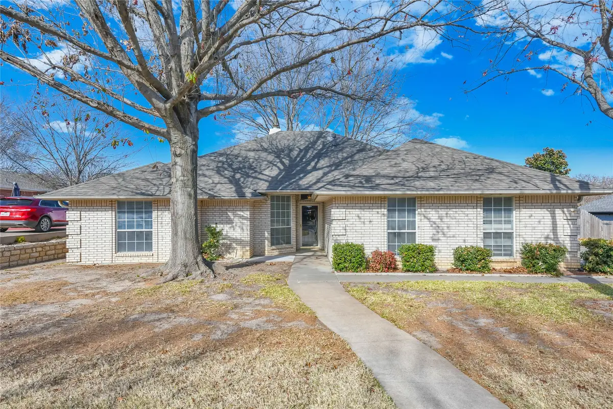 917 Jonathan Court, Weatherford, TX 76086 - Image #1