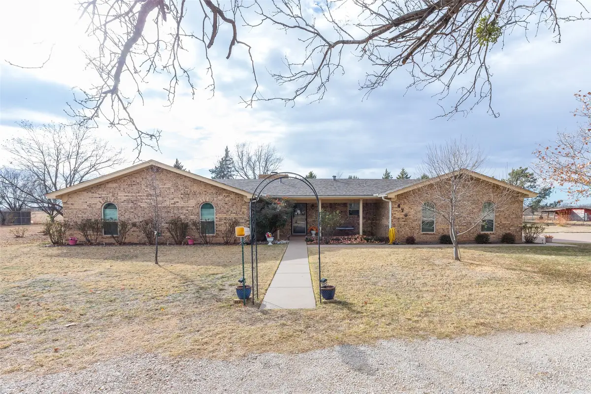 476 Scott Street, Tye, TX 79563 - Image #1