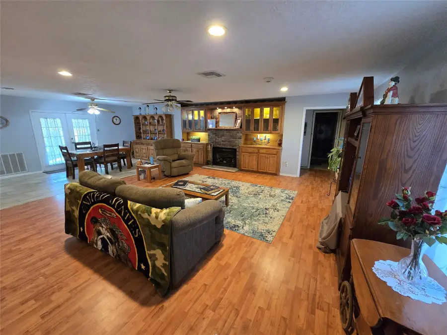 1014 W Wildwood Drive, Wildwood, TX 77663 - Image #3