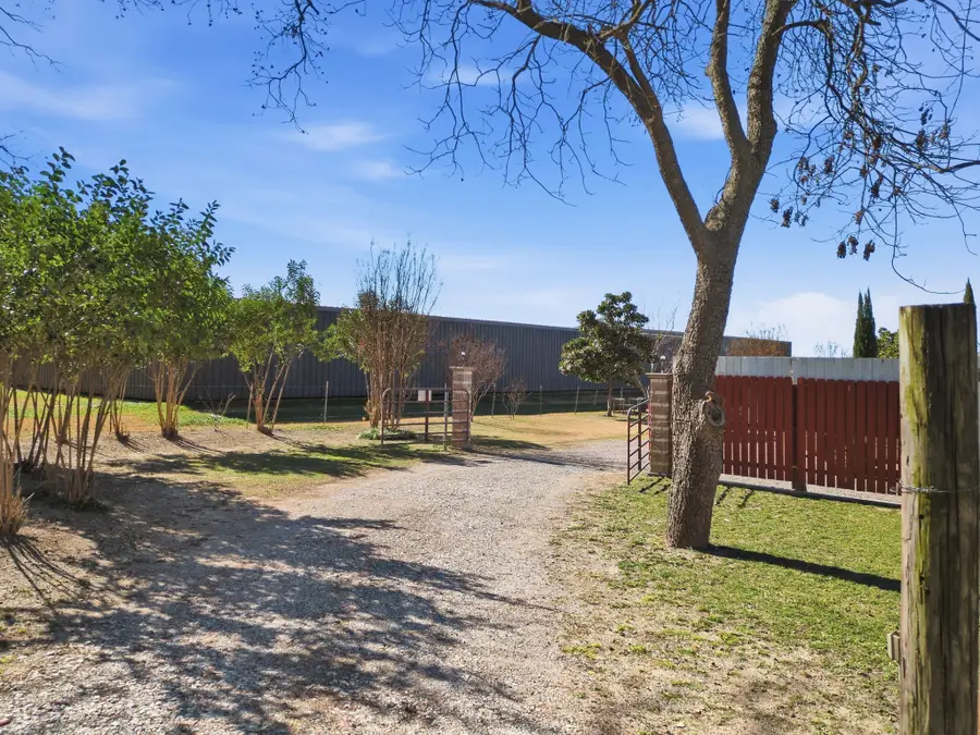 2543 County Road 332, McKinney, TX 75071 - Image #3