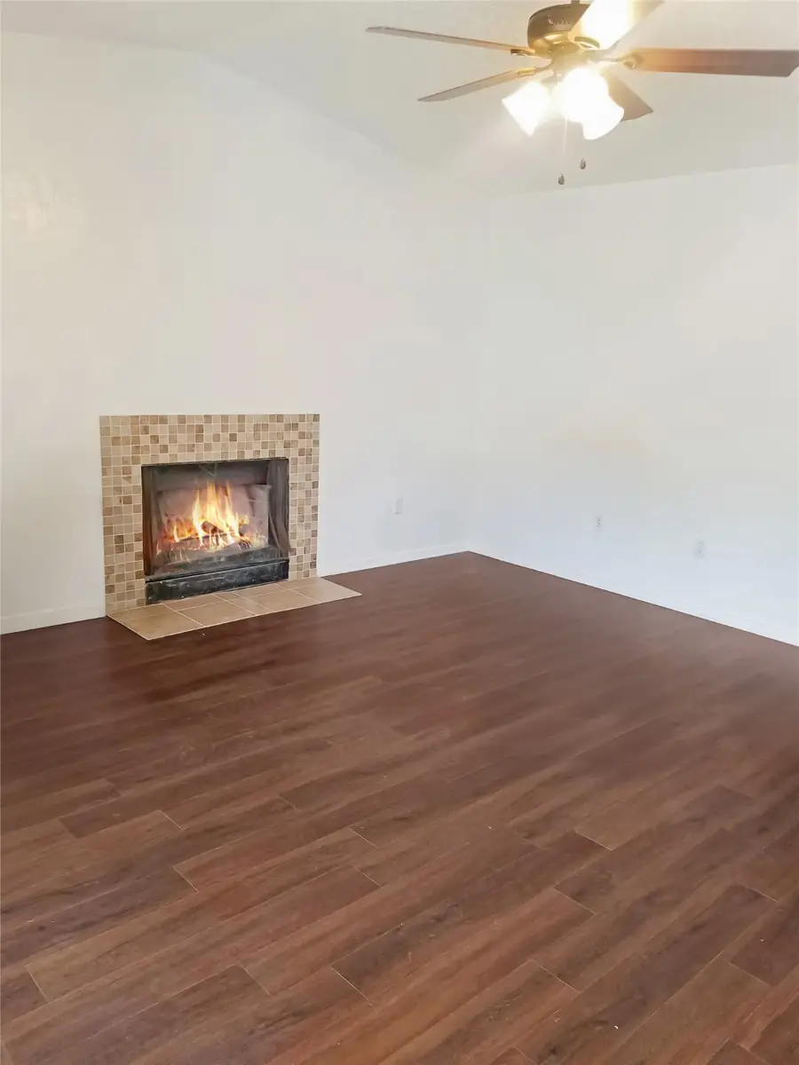 822 Woodland Court #820 & 822, Kennedale, TX 76060 - Image #3