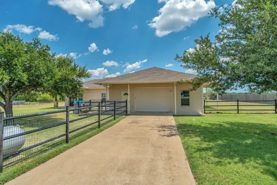 13025 Shadow Brook Court, Terrell, TX 75160 - Image #3