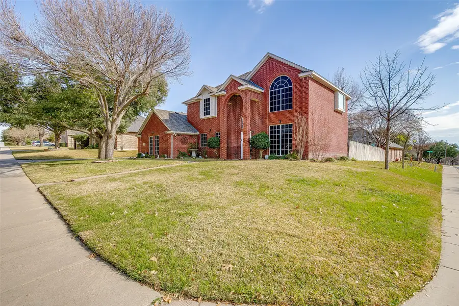 435 Arbor Lawn Drive, Burleson, TX 76028 - Image #2