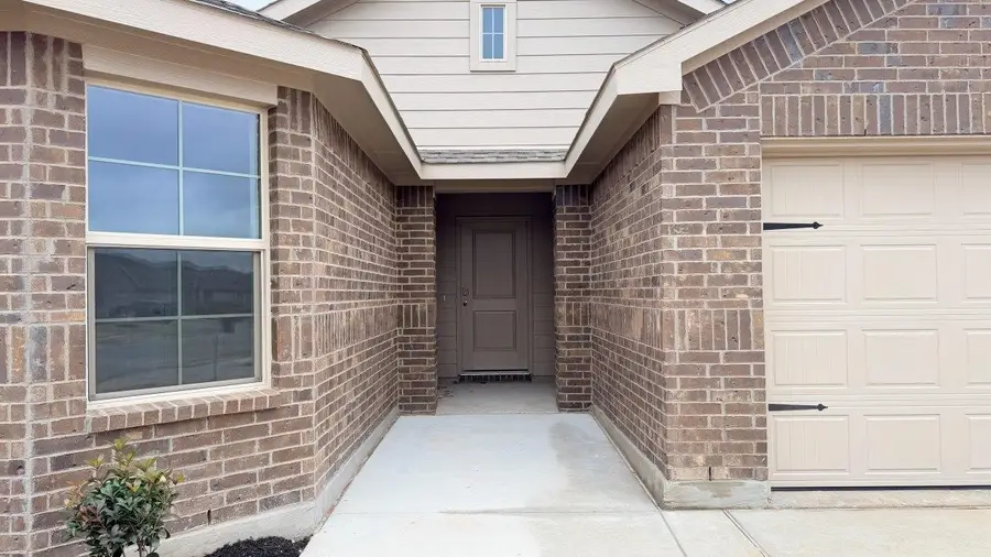 560 Arroyo Drive, Cleburne, TX 76033 - Image #2