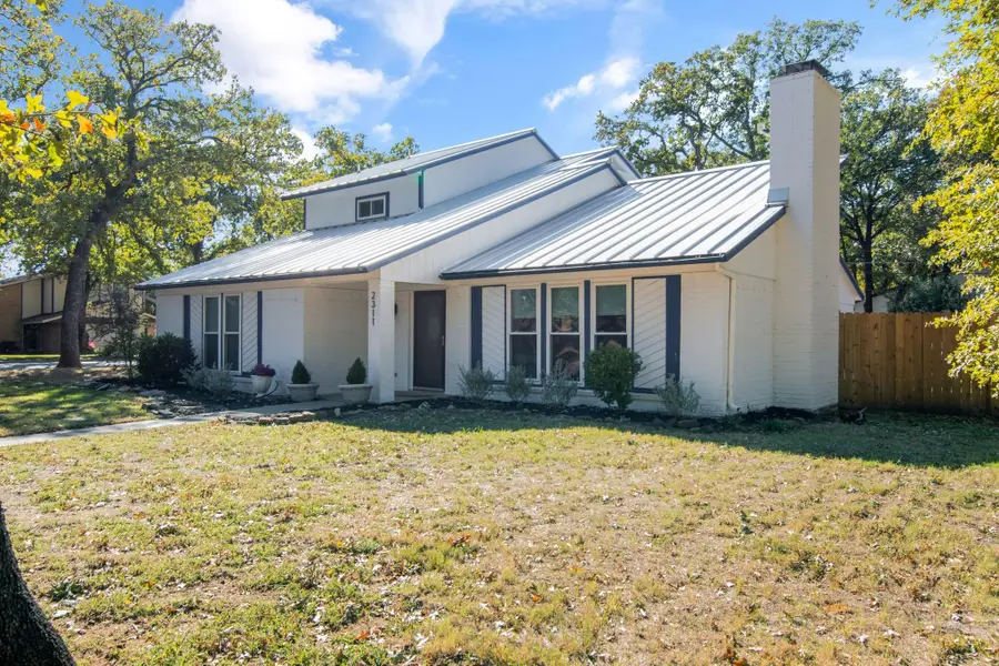 2311 Hummingbird Trail, Grapevine, TX 76051 - Image #3