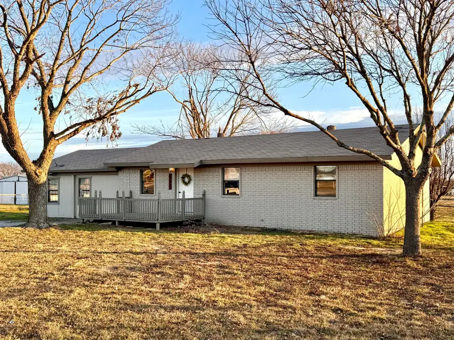 207 County Road 3214, Bridgeport, TX 76426 - Image #2