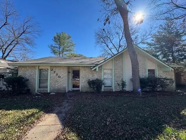 2710 Ashglen Drive, Garland, TX 75043 - Image #2