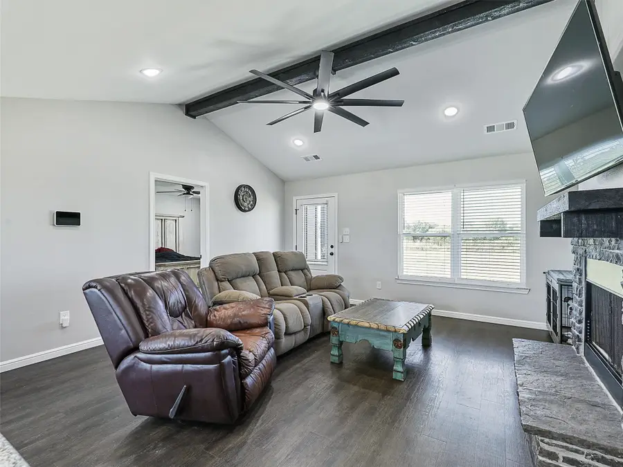 1460 County Road 701, Cleburne, TX 76031 - Image #2