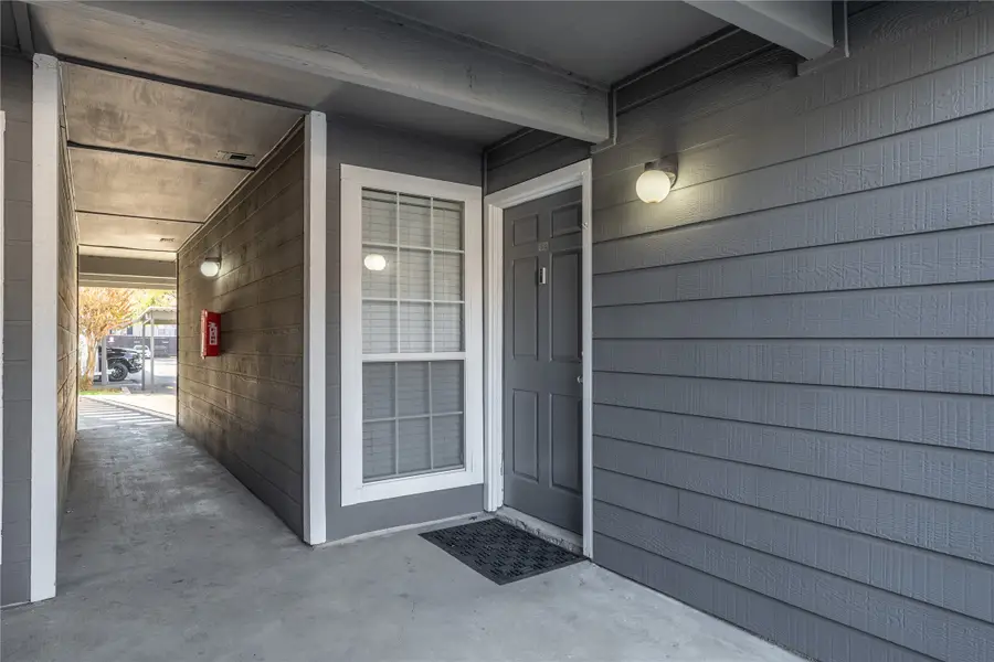 18333 Roehampton Drive #513, Dallas, TX 75252 - Image #2