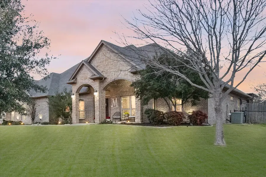 3715 Lonesome Creek Road, Granbury, TX 76049 - Image #3