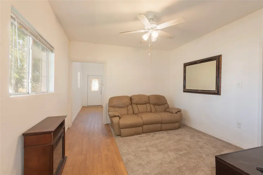 1909 Sycamore Street, Commerce, TX 75428 - Image #3