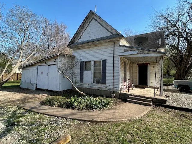 401 E Spruce Street, Whitewright, TX 75491 - Image #3