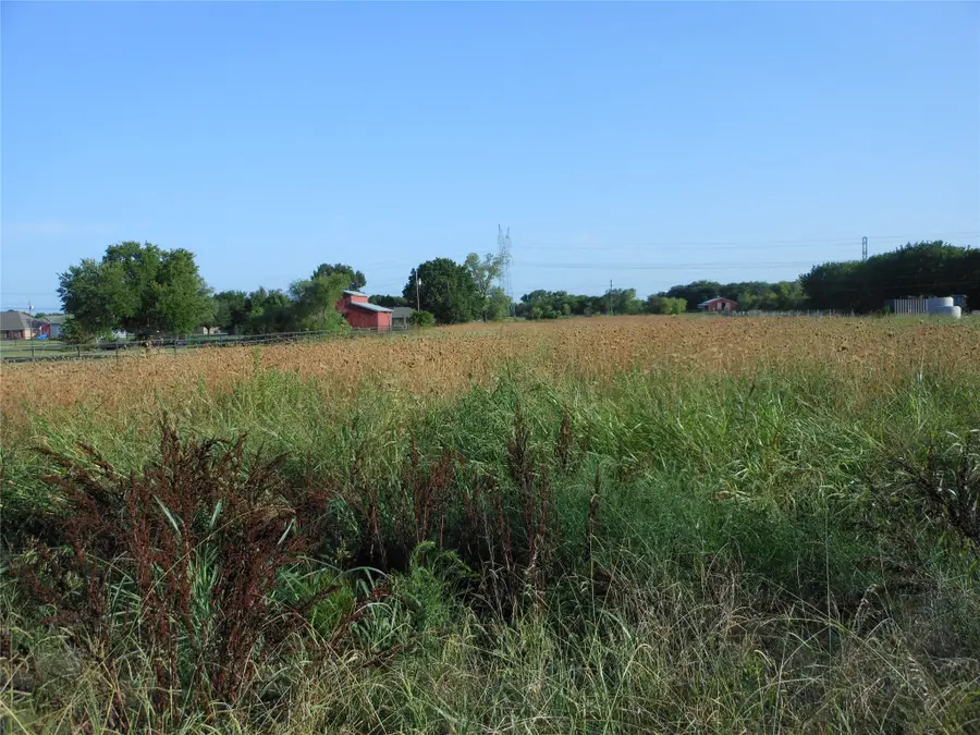 325 Donna Drive, Wylie, TX 75098 - Image #3