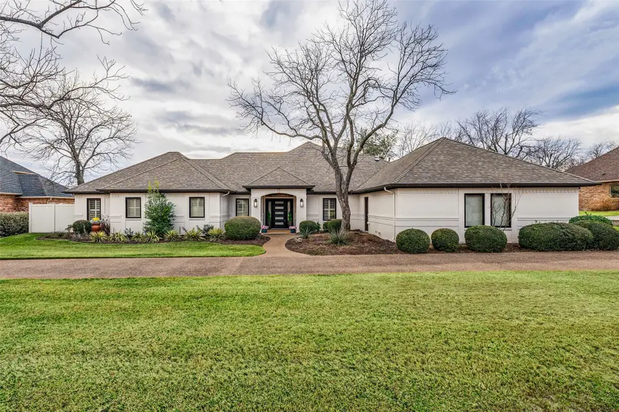 5605 Flagstick Drive, Granbury, TX 76049 - Image #2