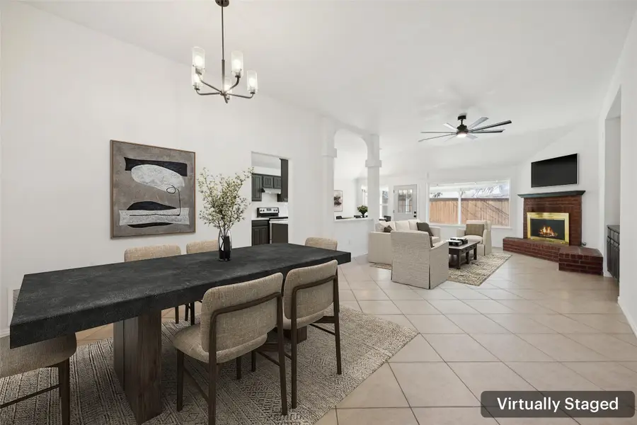 1016 Grand Central Parkway, Saginaw, TX 76131 - Image #3