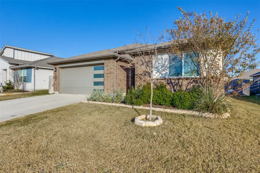 9324 Herringbone Drive, Fort Worth, TX 76131 - Image #2