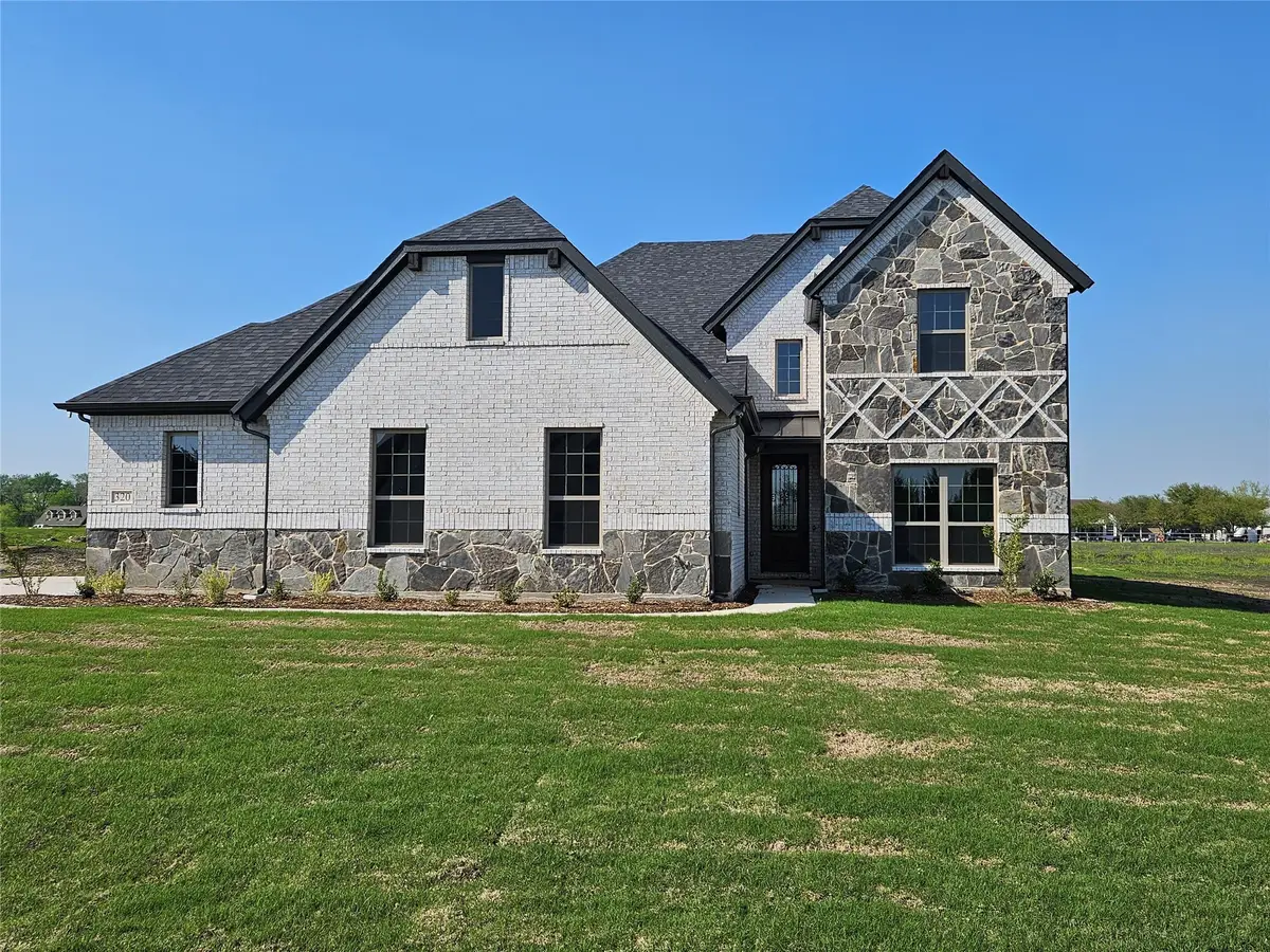 359 Redwood Circle, Trenton, TX 75490 - Image #1