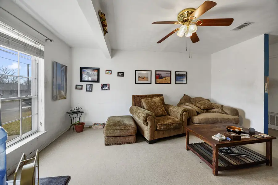 520 Hillside Drive, Sherman, TX 75090 - Image #3