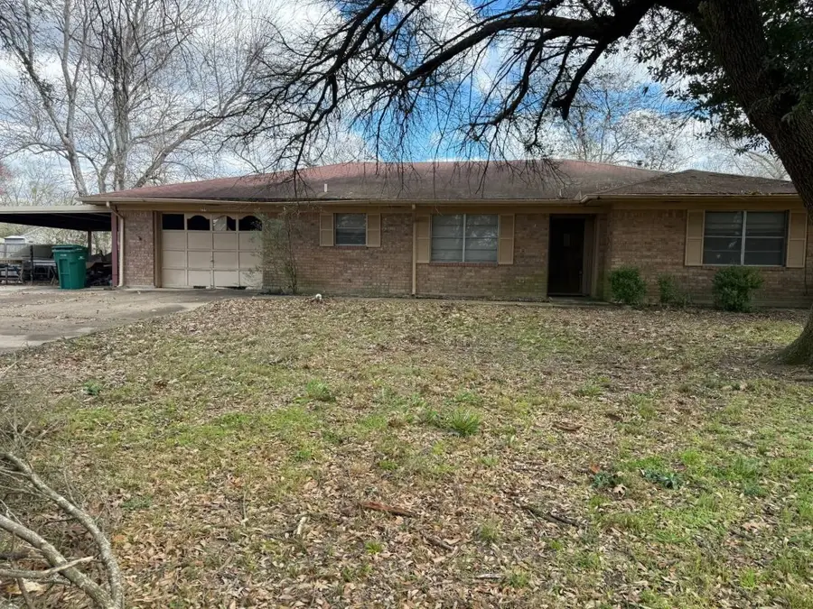 204 Joyner Street, Omaha, TX 75571 - Image #2