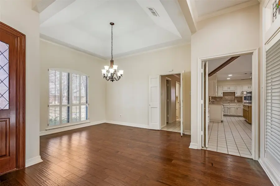 2403 Bluffview Court, Arlington, TX 76011 - Image #3