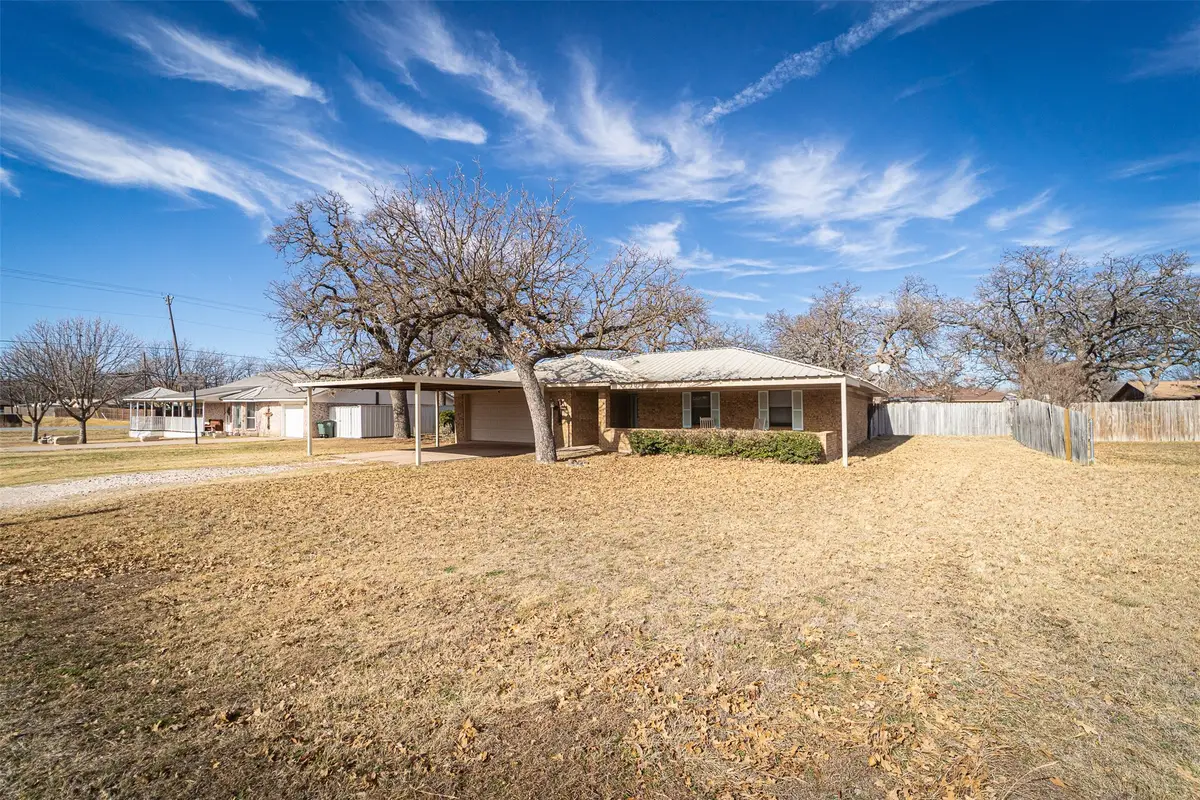 706 Tanglewood Drive, Clyde, TX 79510 - Image #1