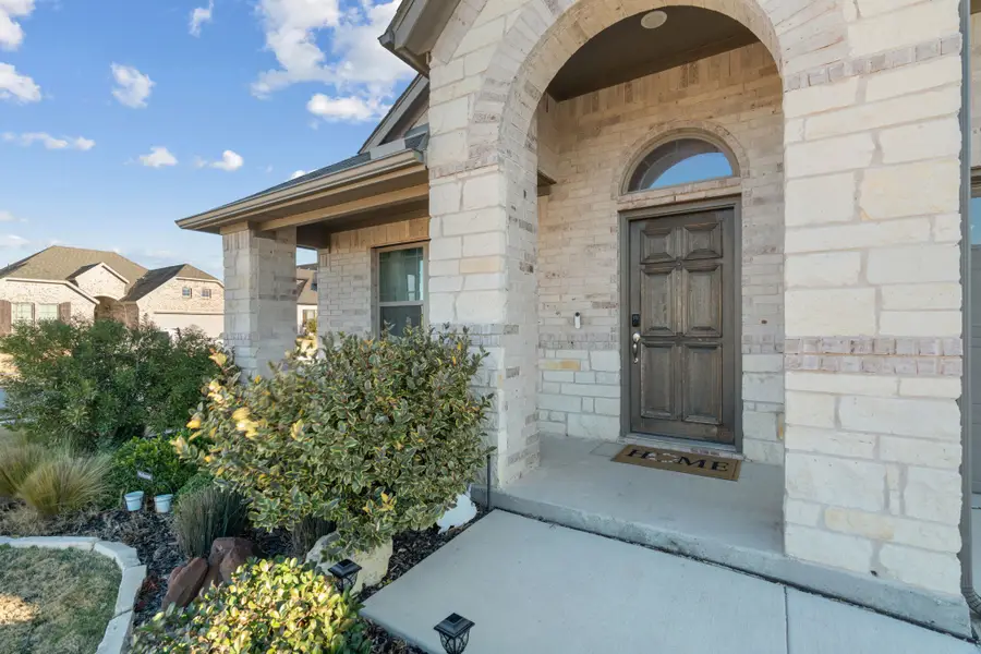 701 Bass Lake Lane, Cleburne, TX 76033 - Image #3