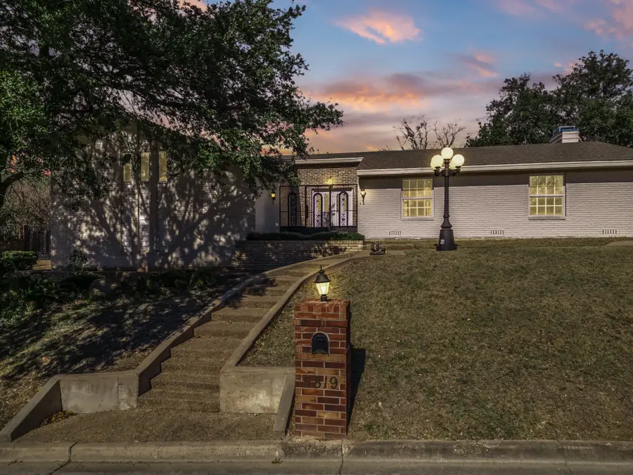 5819 Mount Rockwood Circle, Waco, TX 76710 - Image #2