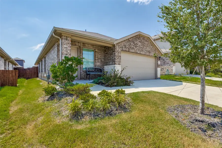 162 Greengate Drive, Boyd, TX 76023 - Image #2