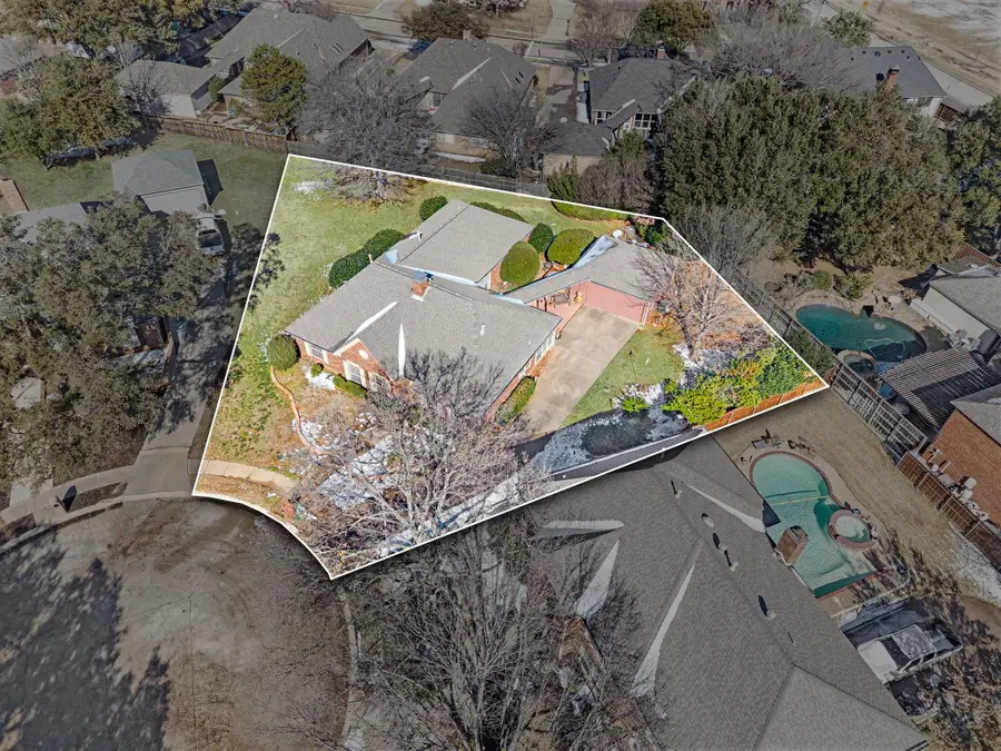 712 Foxmoor Court, Highland Village, TX 75077 - Image #3