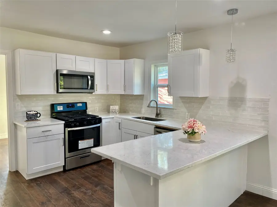 3001 Ross Avenue, Fort Worth, TX 76106 - Image #3