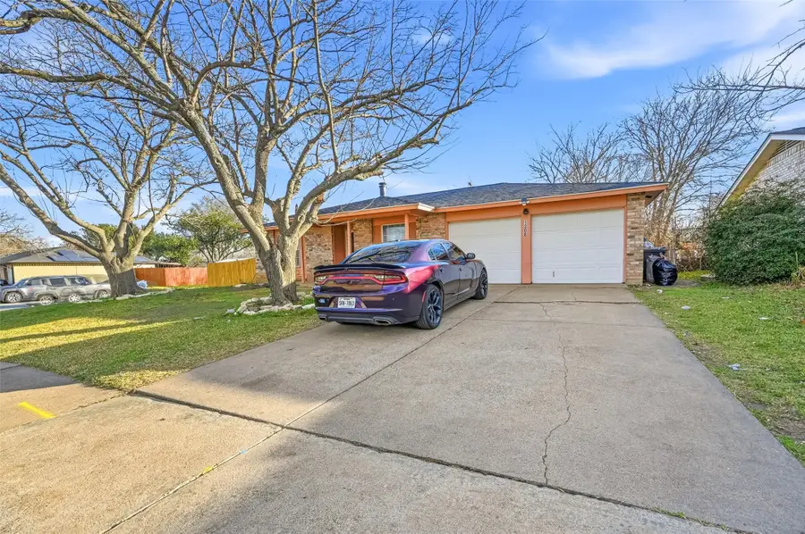 1308 Harvest Hill Lane, Arlington, TX 76014 - Image #2