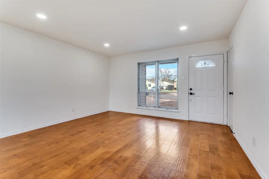 1806 Cunningham Street, Irving, TX 75062 - Image #3