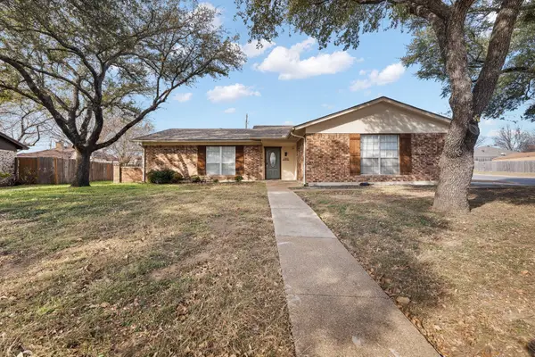 1000 Dorsey Street, Burleson, TX 76028