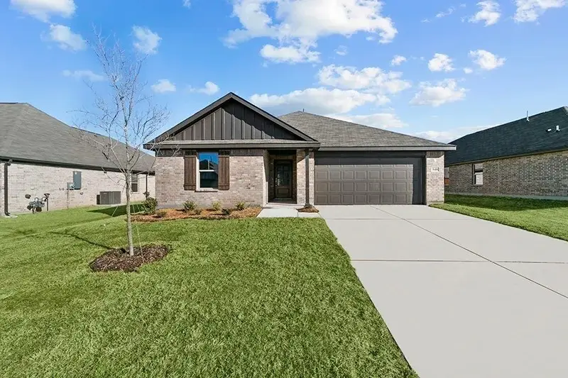 547 Forest Haven Drive, Van Alstyne, TX 75495 - Image #1