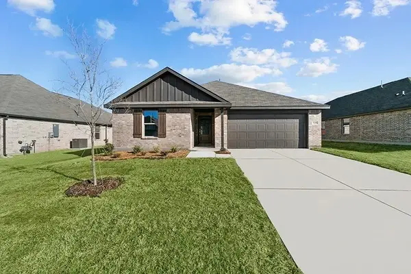 547 Forest Haven Drive, Van Alstyne, TX 75495