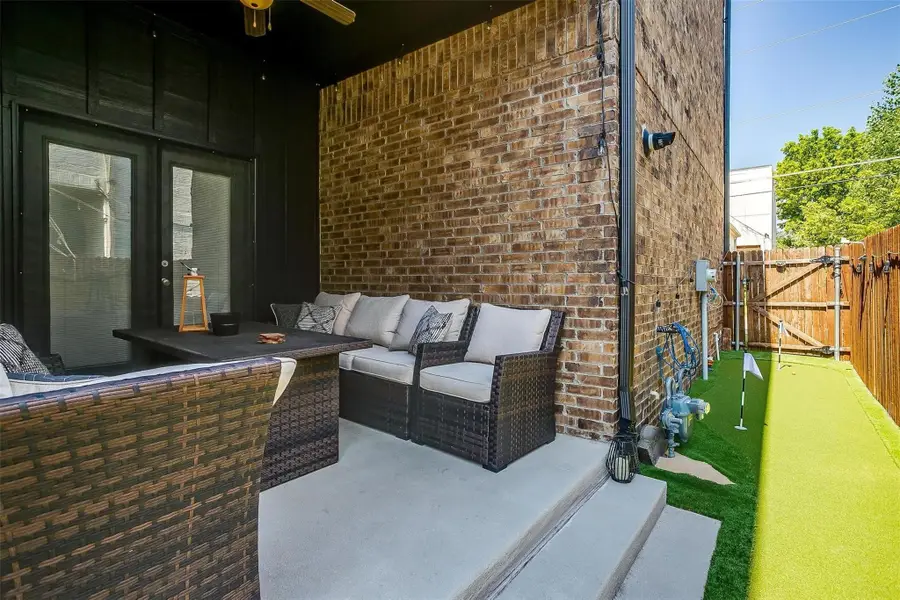 204 Wimberly Street, Fort Worth, TX 76107 - Image #2