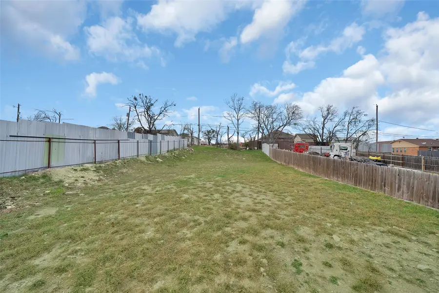 2909 Pearl Avenue, Fort Worth, TX 76016 - Image #2