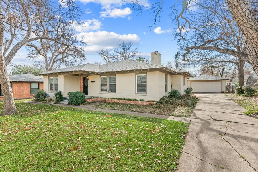 904 Treasure Road, Garland, TX 75041 - Image #2