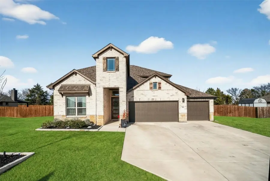 596 Randy S Way, Pilot Point, TX 76258 - Image #2