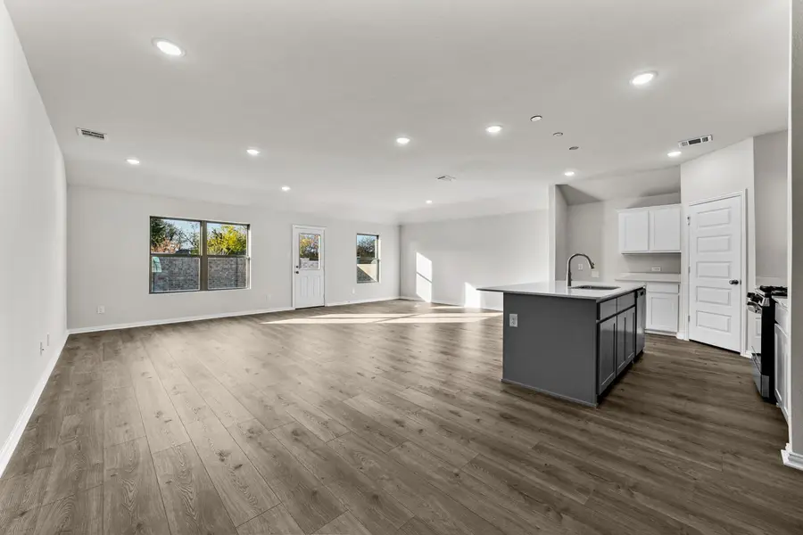 555 Forest Haven Drive, Van Alstyne, TX 75495 - Image #3