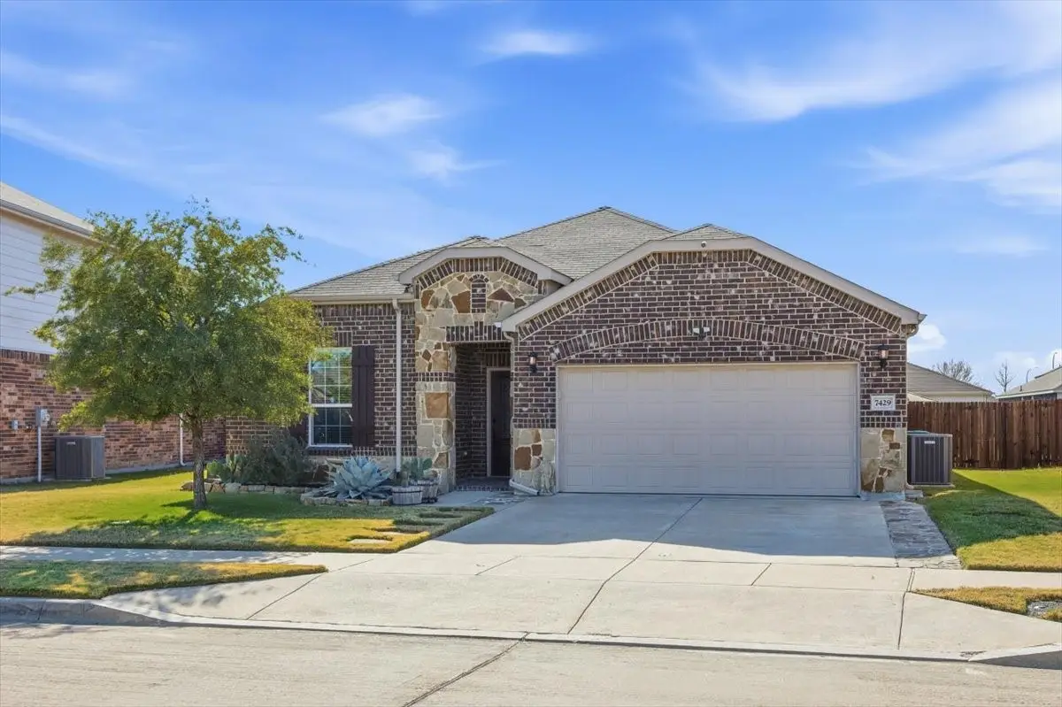 7429 Charbray Road, Fort Worth, TX 76131 - Image #1