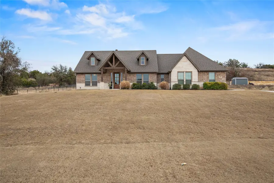 916 Silverleaf Drive, Weatherford, TX 76085 - Image #2