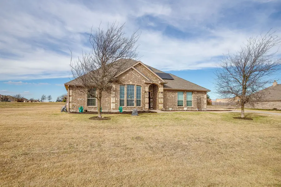 8005 Canyon Ridge Drive, Godley, TX 76044 - Image #2